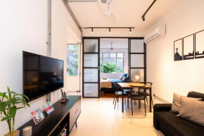Omar do Rio - CR 504 Internet 250mbps, Workstation, Smart Tv, Rua fechada, a 650m da praia de Copacabana e a 700m do Metrô Cantagalo
